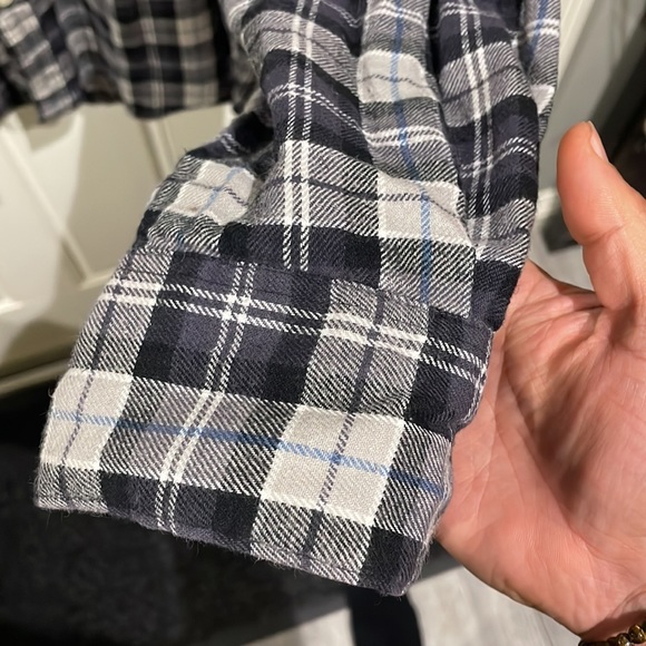 American Rag. Size medium. Good condition. - Picture 3 of 5